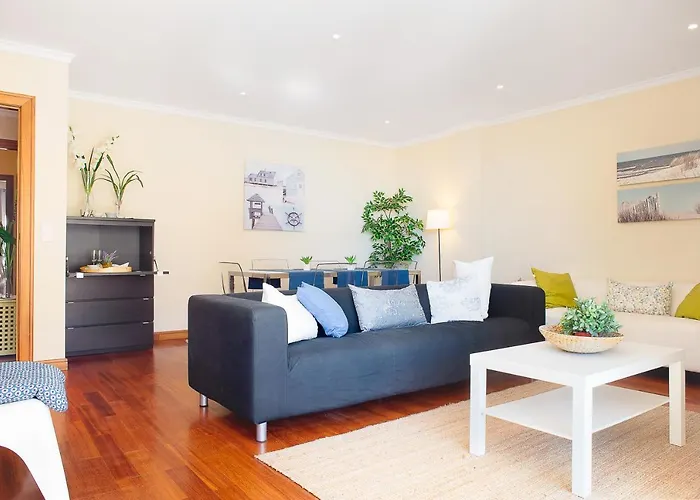 Barramares 4 アパート オヴァール